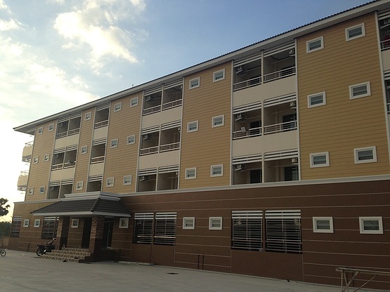 Condo — photo 1