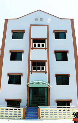 Condo — photo 2