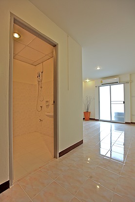 Condo · Lat Krabang, bangkok — photo 5