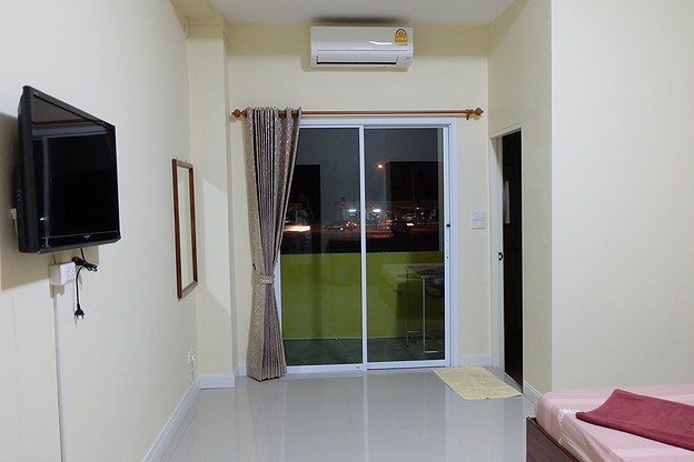 Condo — photo 4