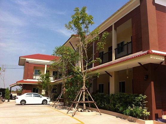 Condo — photo 2