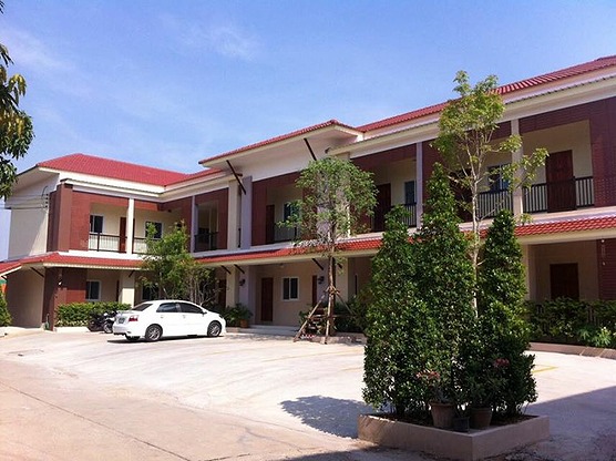 Condo — photo 1