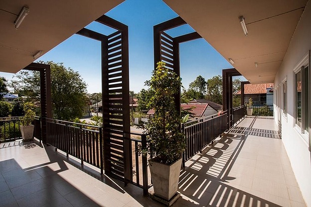 Condo — photo 2