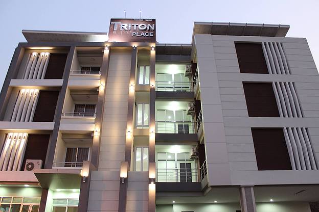 Condo — photo 2