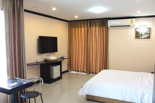 Condo — photo 3
