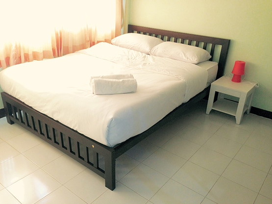 Condo · Bang Rak, bangkok — photo 1