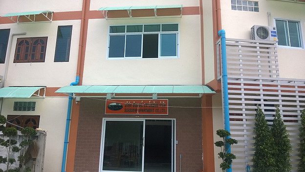 Condo · Thon Buri, bangkok — photo 1