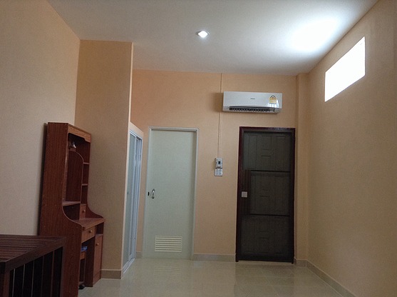 SRHouse — photo 5