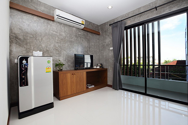 Condo — photo 5