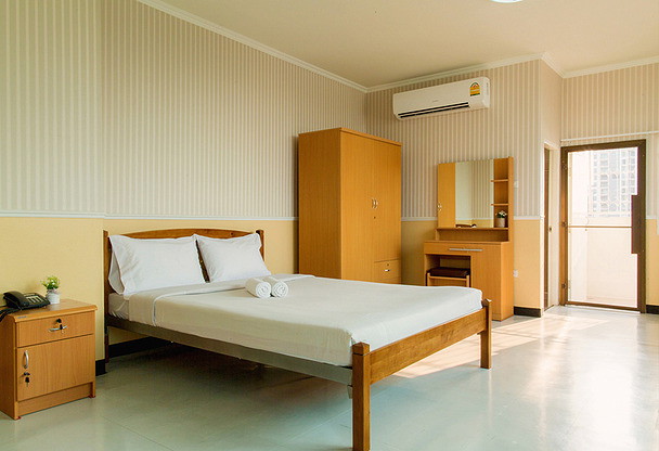 Condo · Phra Khanong, bangkok — photo 3