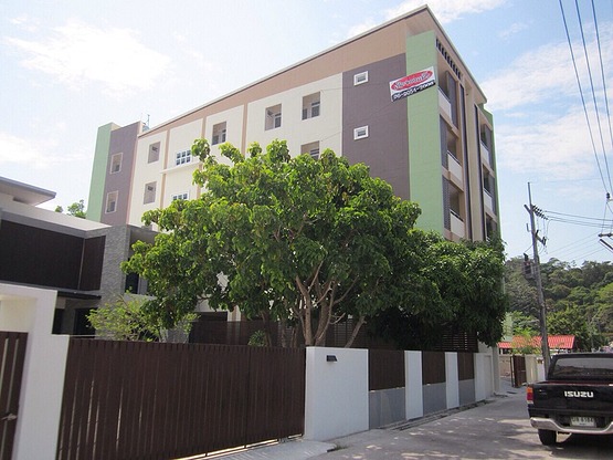 Condo — photo 1