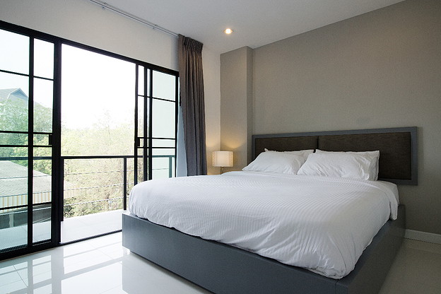 The Mirror Serviced Apartment — photo 3