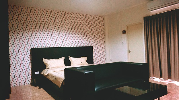 Condo — photo 3