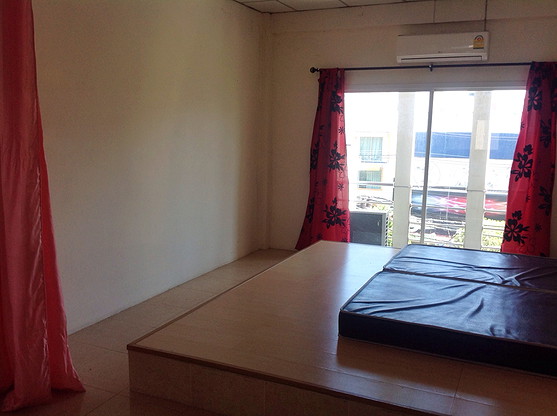 Condo · Mueang Chon Buri, chon_buri — photo 2