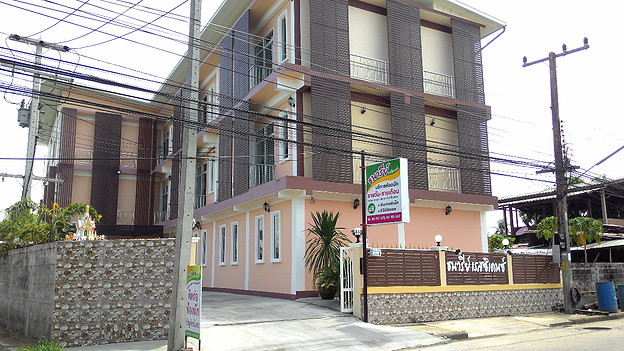 Condo — photo 2