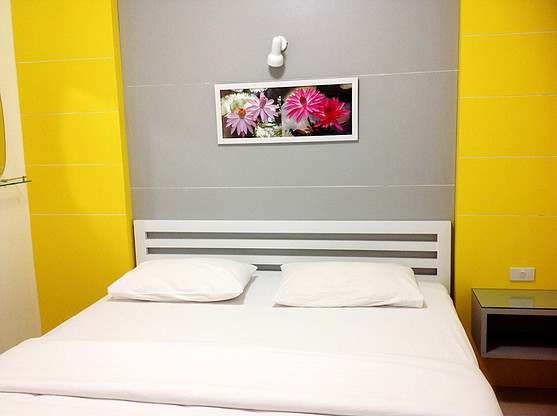 Condo · Wang Thonglang, bangkok — photo 2