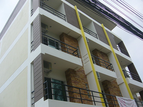 Condo · Mueang Chon Buri, chon_buri — photo 1