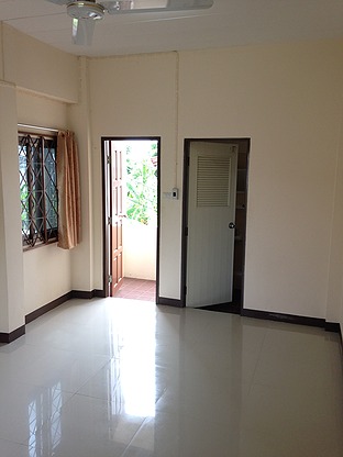 Condo — photo 3