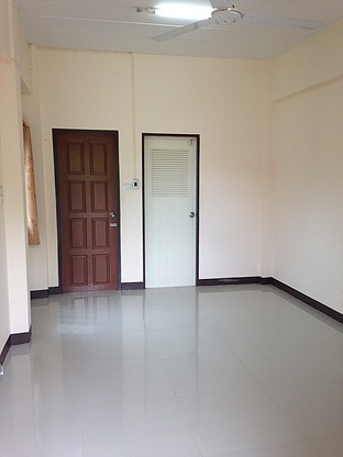 Condo — photo 2