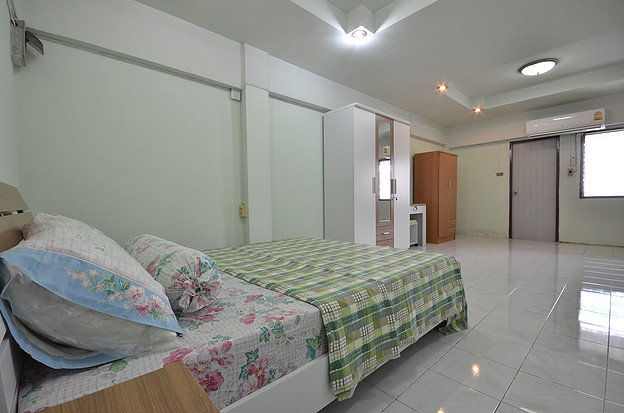 Condo · Mueang Nonthaburi — photo 3