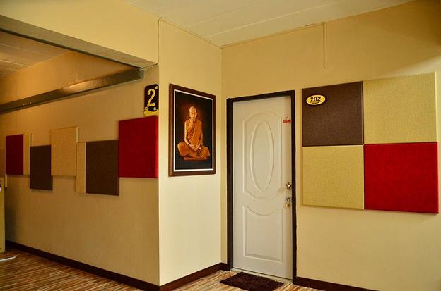 Condo — photo 2