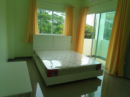 Baan Ploy Praewa Apartment - Apartment for Rent
