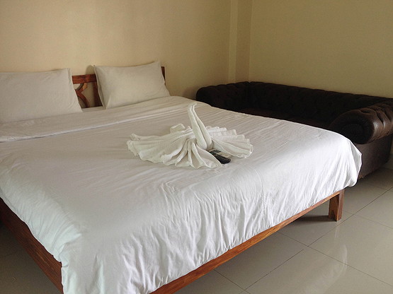 Condo — photo 2