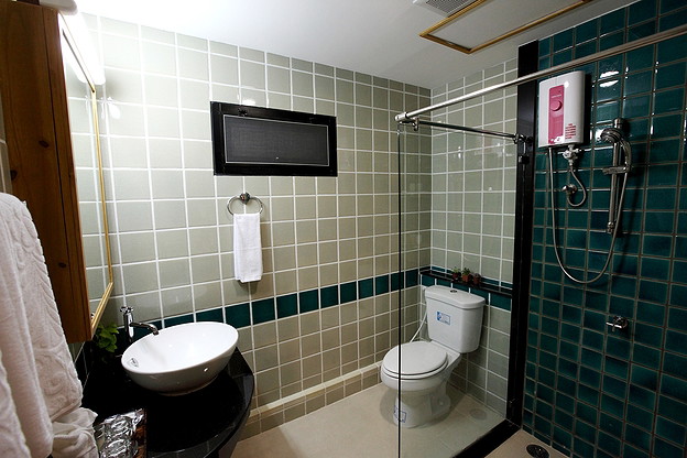 Condo · Khlong San, bangkok — photo 2