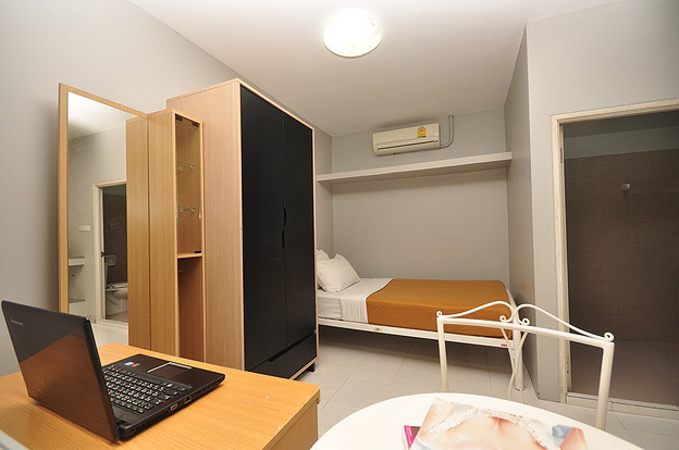 Condo · Bangkok Noi, bangkok — photo 1