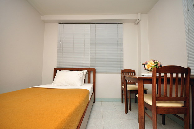 Condo · Bangkok Noi, bangkok — photo 2