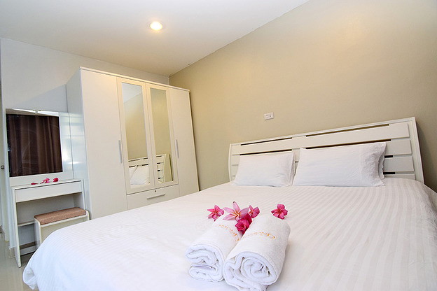 Condo — photo 3