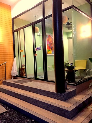 Dusit Naka Place