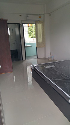 Condo — photo 2