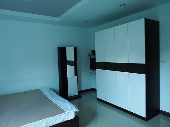 Condo — photo 3