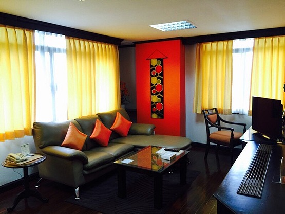 YellowRibbonHills Executive Mansions — photo 2