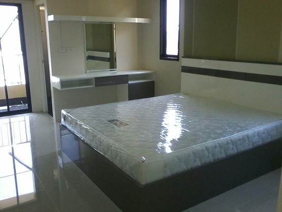 Condo · Mueang Chon Buri, chon_buri — photo 4