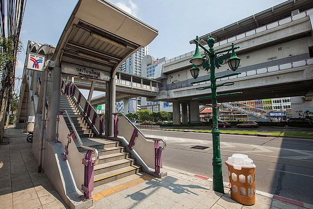 Condo · Khlong San, bangkok — photo 2