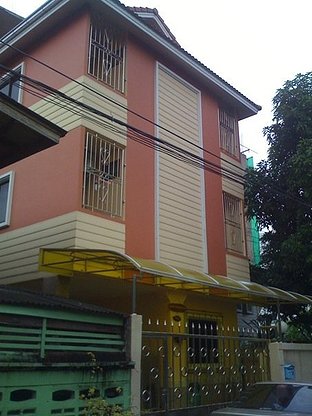 Condo · Huai Khwang, bangkok — photo 1
