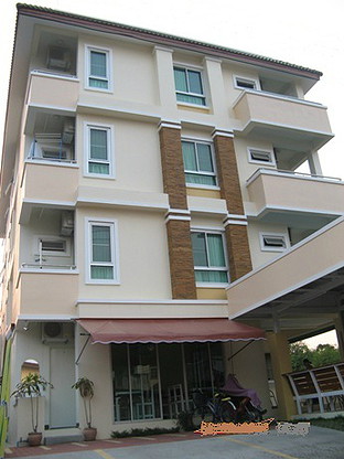 Condo — photo 1