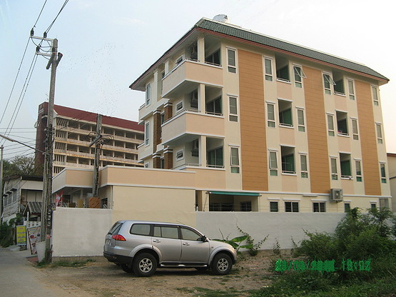 Condo — photo 2