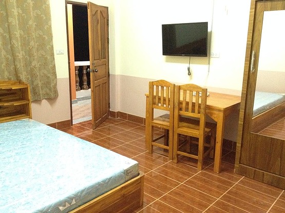 Condo — photo 2
