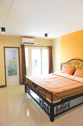 Condo · Khan Na Yao, bangkok — photo 3