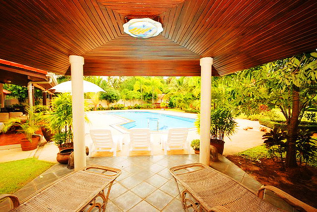 R&B Beach Resort — photo 4