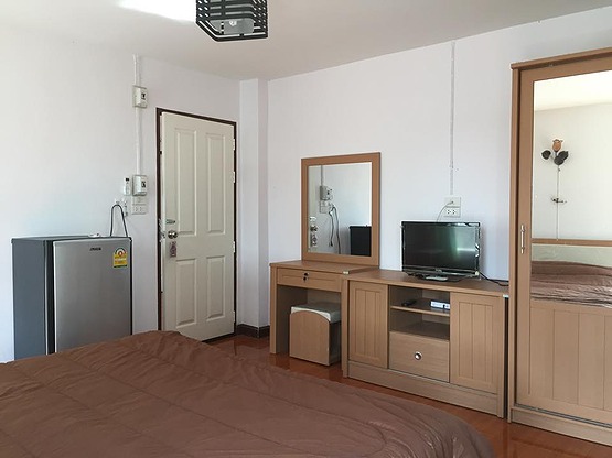 Condo — photo 2