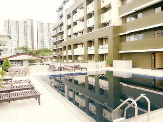 Condo · Huai Khwang, bangkok — photo 1