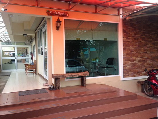Condo — photo 2