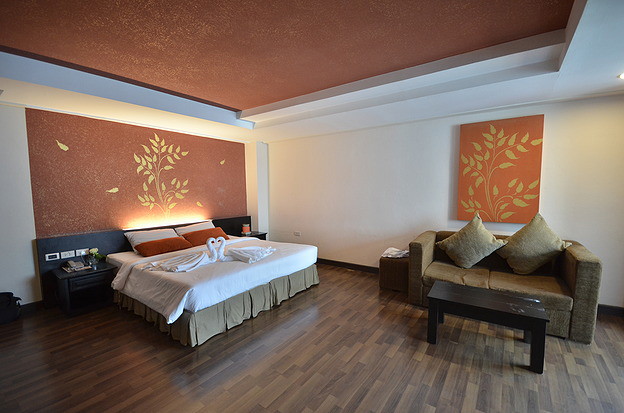 Condo · Sathon, bangkok — photo 1