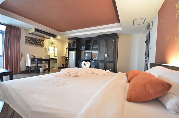 Condo · Sathon, bangkok — photo 3