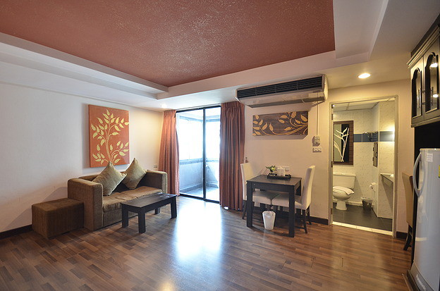 Condo · Sathon, bangkok — photo 2