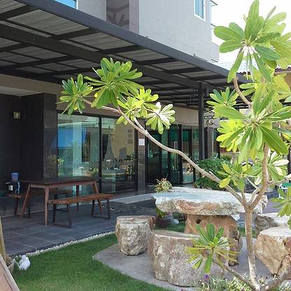Condo — photo 2